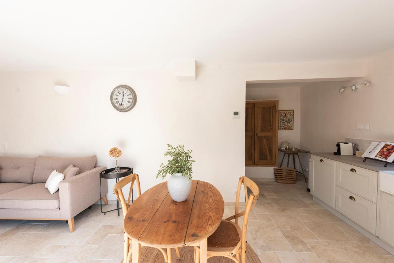 La Petite Ruche, 1 Bedroom Gite In The Luberon Apt Exterior foto